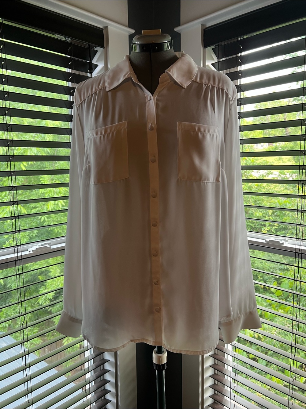 torrid White Long Sleeve Button-Up Blouse